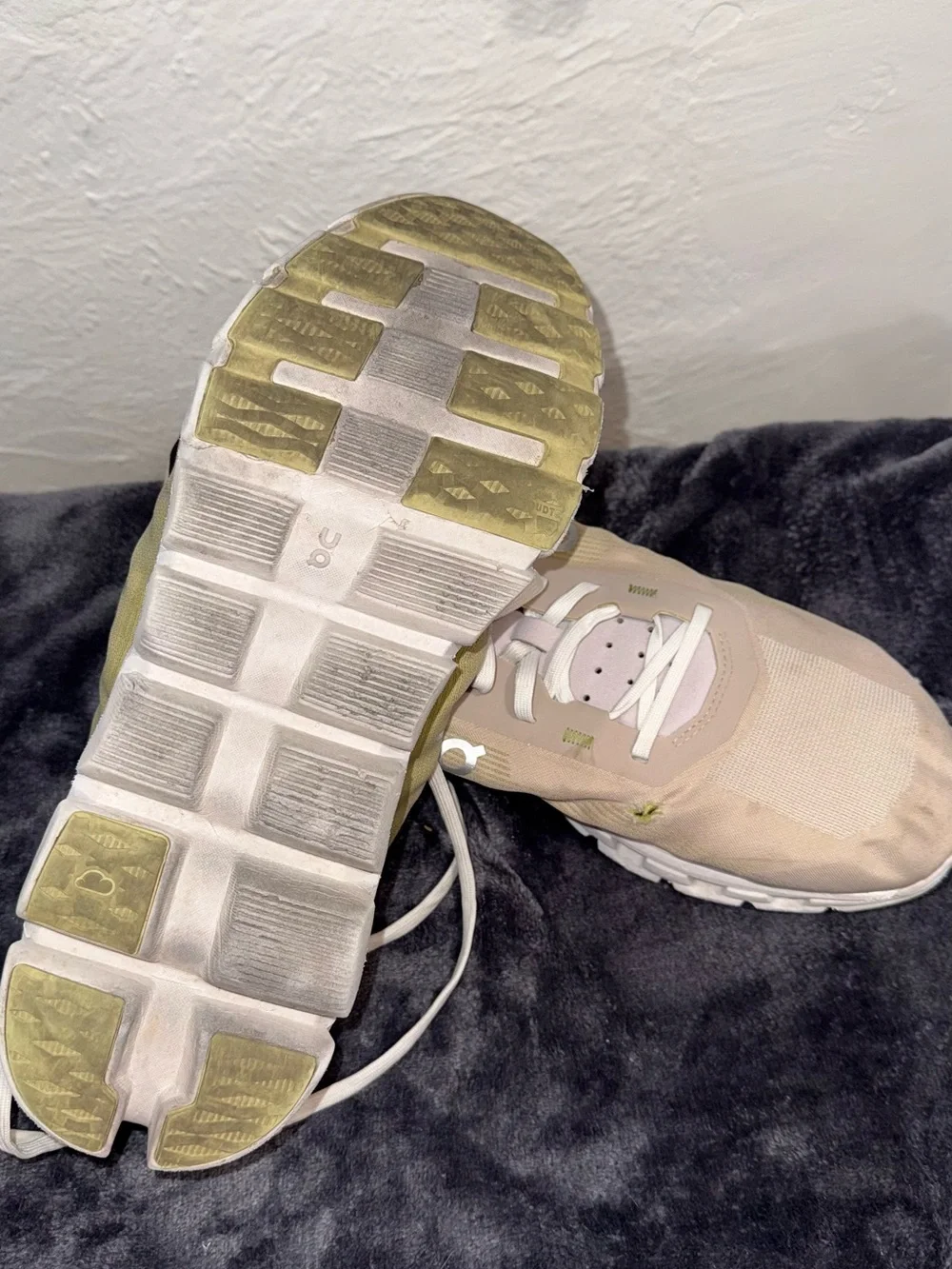 On Running Cloudflow Men's Running Shoes in Beige and Lime